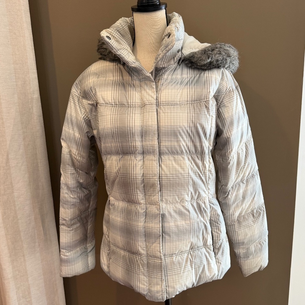 Columbia Gray & White Puffer with removable hood, zip up, Size Large